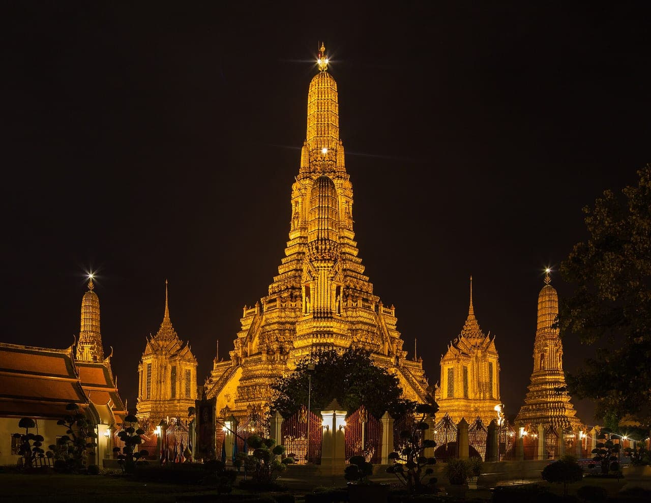 Wat Arun illuminated at night, Bangkok